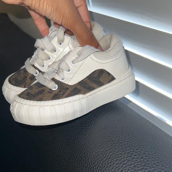 Kid's FF Canvas Low-Top Sneakers